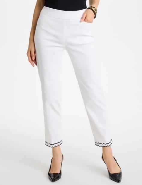 NWT Chico's Contrast Scallop Brigitte™ Slim Crop Pant