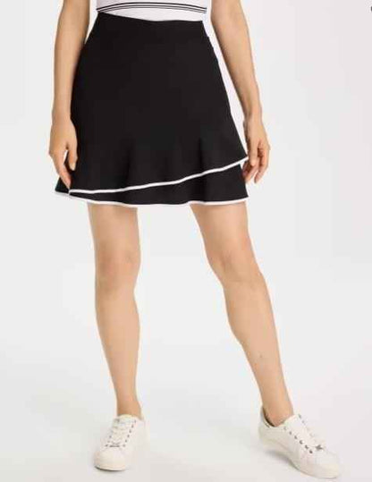 NWT Chico's Zenergy® UPF Contrast Tulip Hem Skort