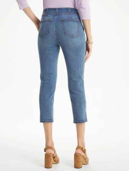 NWT Chico's Pull-On 22" Capri Jeans
