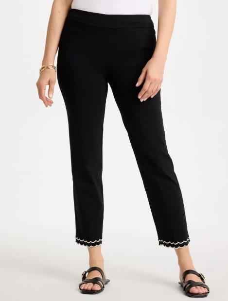 NWT Chico's Contrast Scallop Brigitte™ Slim Crop Pant