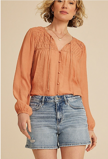 NWT Maurices Flying Monkey™ High Rise Ripped Hem 3.5in Short