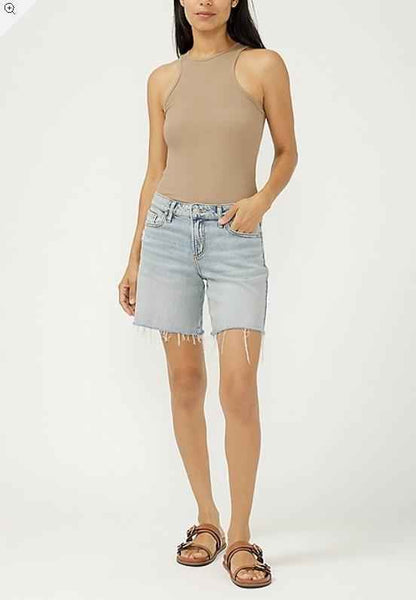 NWT Maurices KanCan™ Silver Jeans Co.® Suki Curvy Mid Rise Raw Cut Hem 7in Short