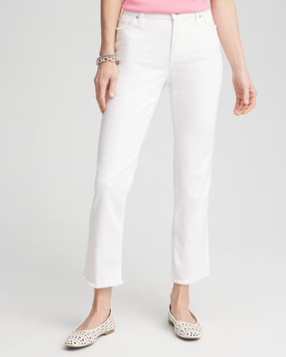 NWT Chico's Girlfriend Frayed Cropped No Stain Jeans