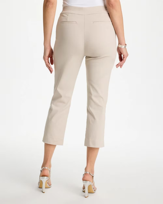 NWT Chico's Brigitte™ Slim Pull-On Crop Pant