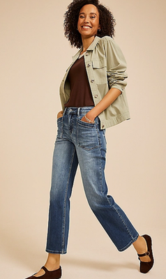 NWT Maurices KanCan™ High Rise Spade Pocket Ankle Straight Jean