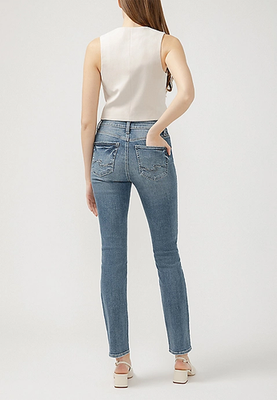 NWT Maurices Silver Jeans Co.® Avery Curvy High Rise Ripped Straight Jean