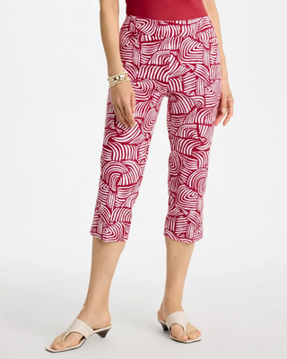 NWT Chico's Brigitte™ Slim Geo Pull-On Capri Pant