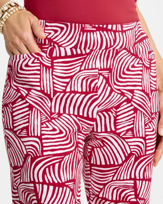 NWT Chico's Brigitte™ Slim Geo Pull-On Capri Pant