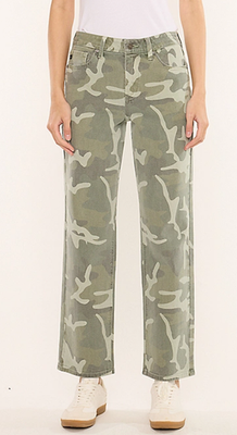 NWT Maurices KanCan™ High Rise Camo Relaxed Straight Jean