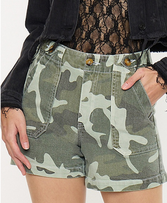 NWT Maurices KanCan™ Patch Pocket High Rise 5in Camo Short