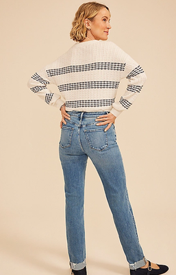 NWT Maurices KanCan™ High Rise Double Button Straight Jean