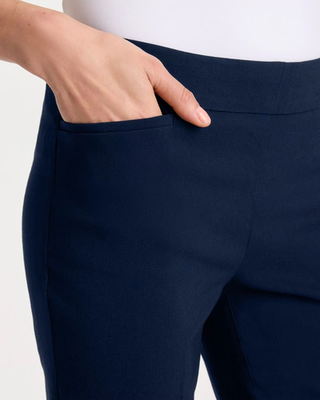 NWT Chico's Brigitte™ Slim Pull-On Crop Pant