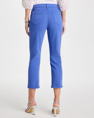 NWT Chico's Girlfriend Slim Cropped Jeans
