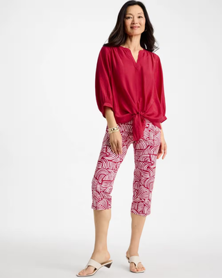 NWT Chico's Brigitte™ Slim Geo Pull-On Capri Pant