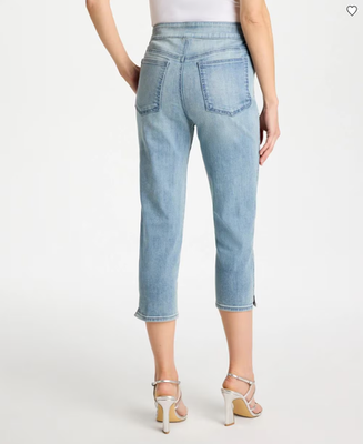 NWT Chico's Pull-On Capri Jeans