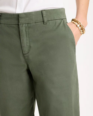 NWT Chico's Relaxed Boyfriend Chino Crop Pants