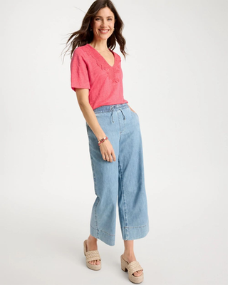 NWT Chico's Flora Lace V-Neck Tee