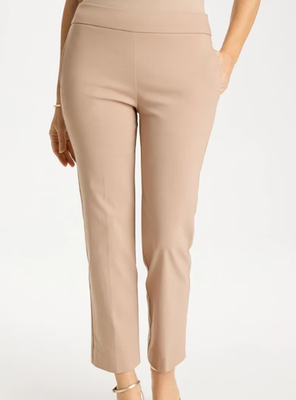 NWT Chico's Brigitte™ Straight Crop