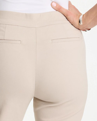NWT Chico's Brigitte™ Slim Pull-On Crop Pant